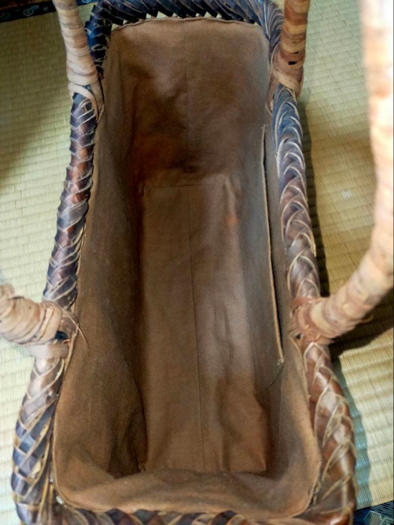 ハンドメイド つる細工（くるみ）かごバッグ ブラウン