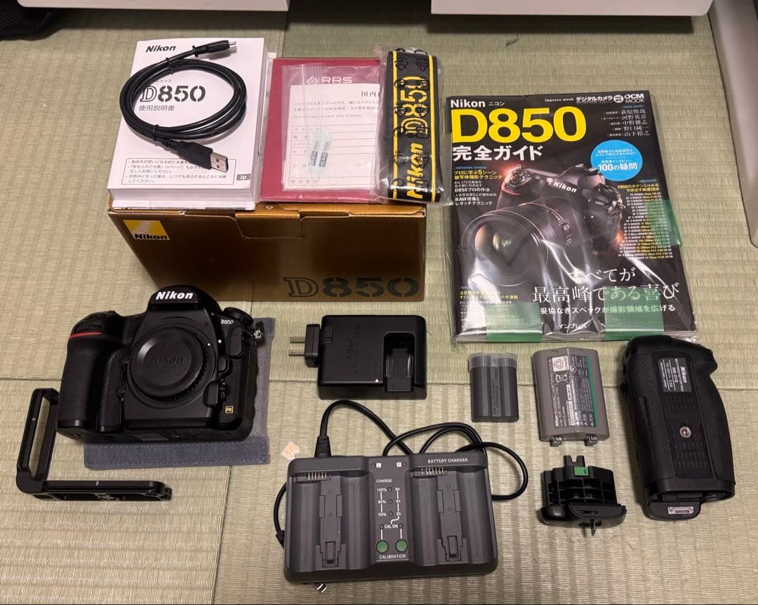 t*e様 美品 Nikon D850 シャッター23,627回 MB-D18付
