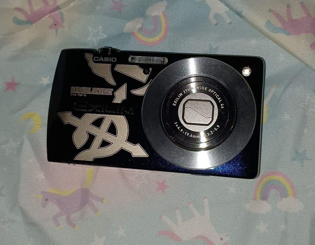 鋼の錬金術師　CASIO　exilim ex-s200デジタルカメラ