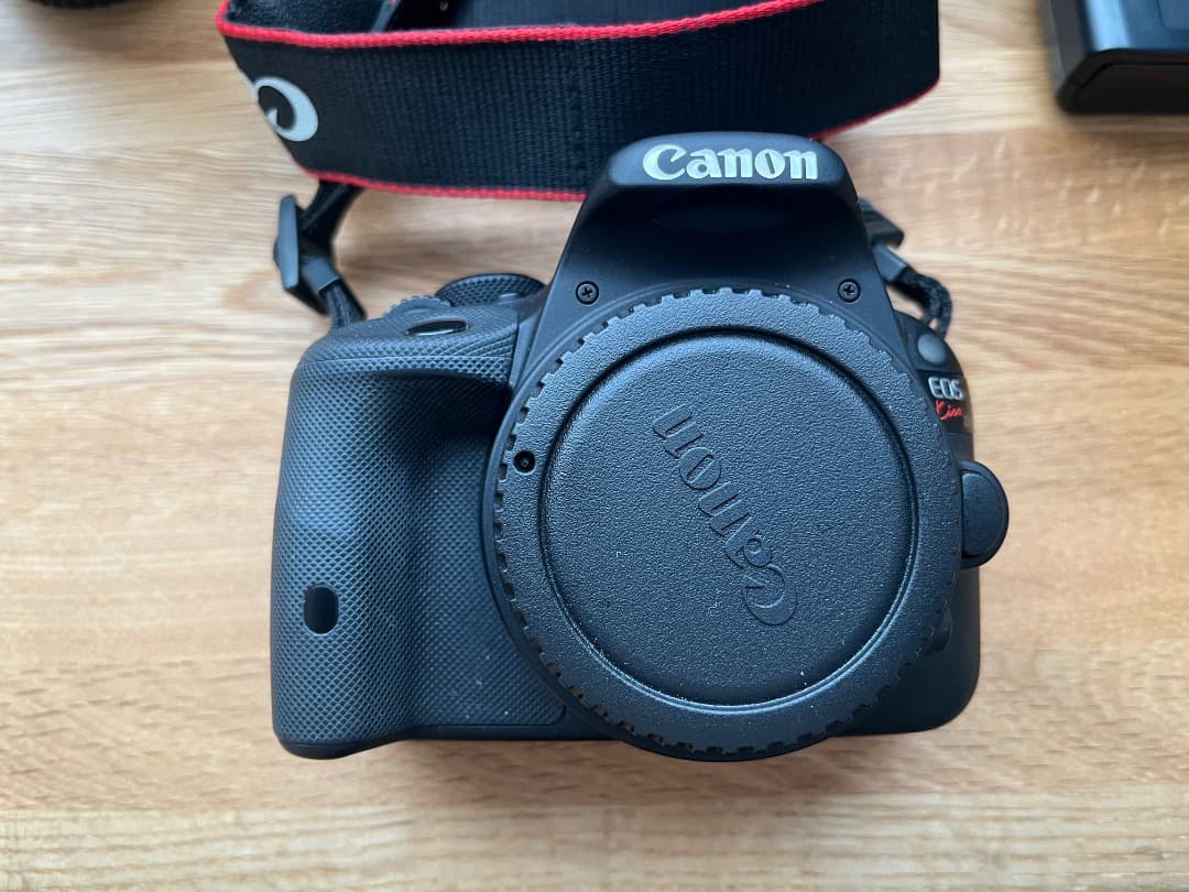 Canon EOS Kiss X7 レンズ付きセット／バッテリー2個／箱なし