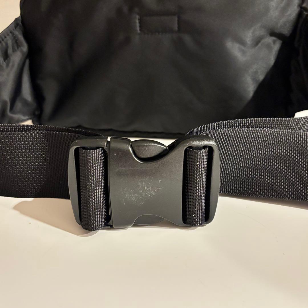 【極美品、数回使用のみ】ポーター タンカー ボディバッグ ウエストバッグ 黒