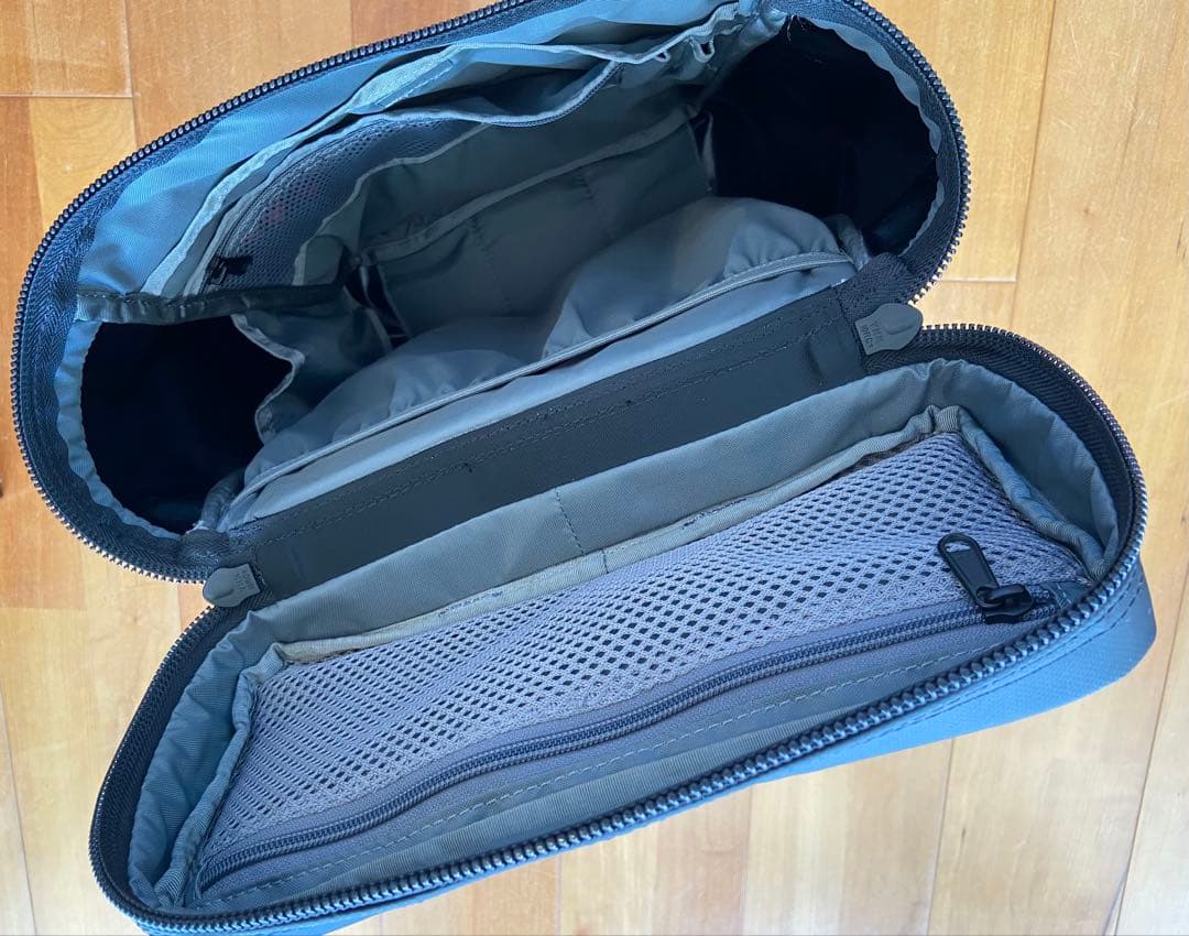 【THE NORTH FACEノースフェイス】ブラックリュック ヒューズボックス