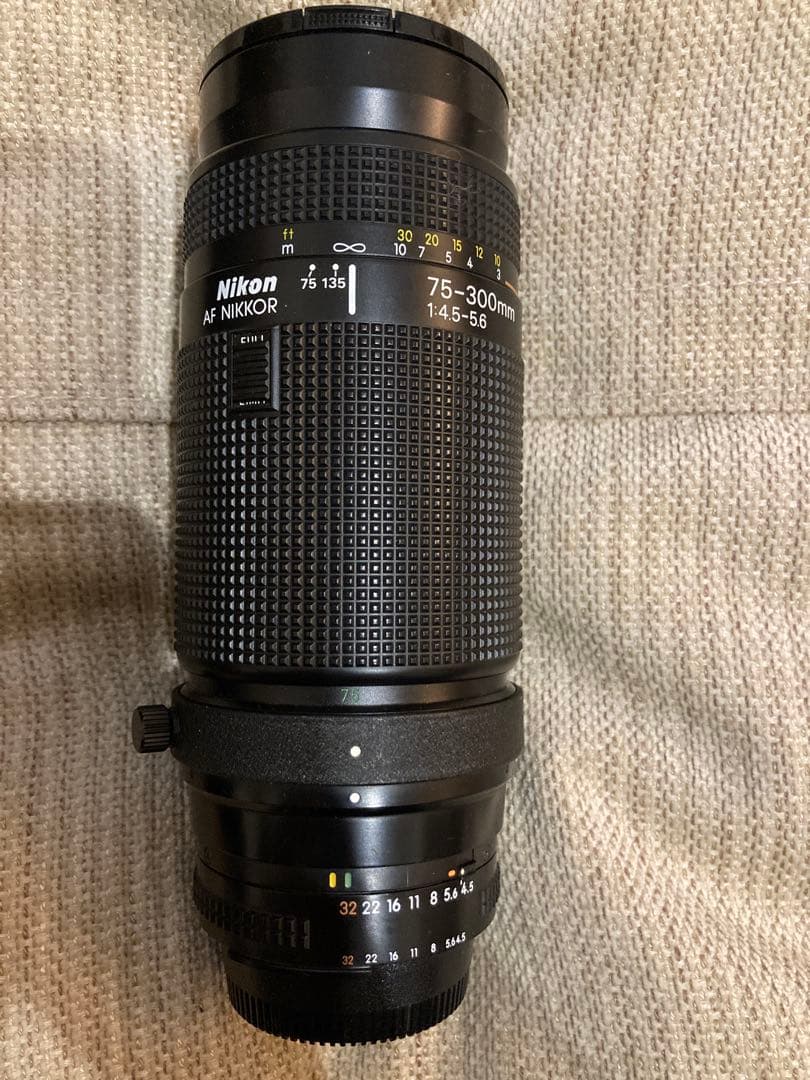 パ*コ様 使用感あり　Nikon F4 一眼レフカメラ MB-21付き　レンズ四