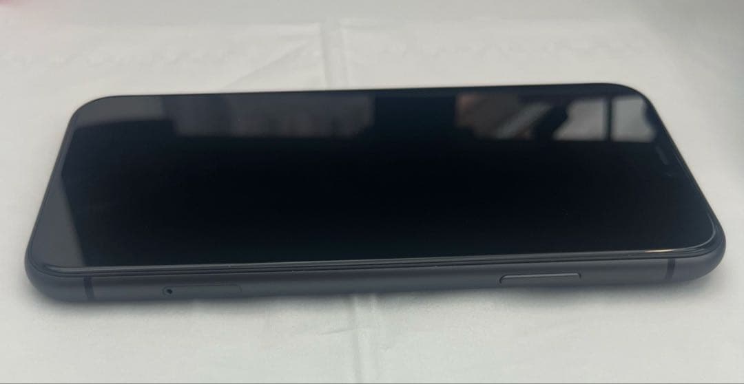 iPhone11 ブラック 128GB Apple