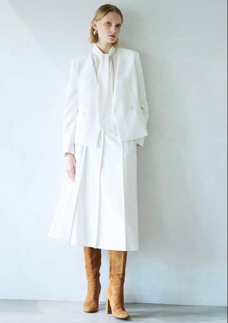 theory luxe ピンタック フレア スカート 2023 ホワイト L