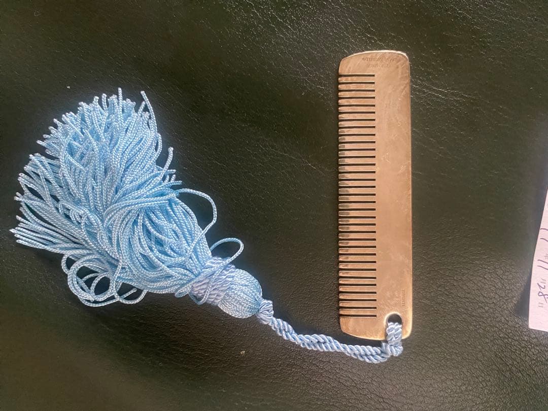 ティファニー　タッセル付シルバーコーム