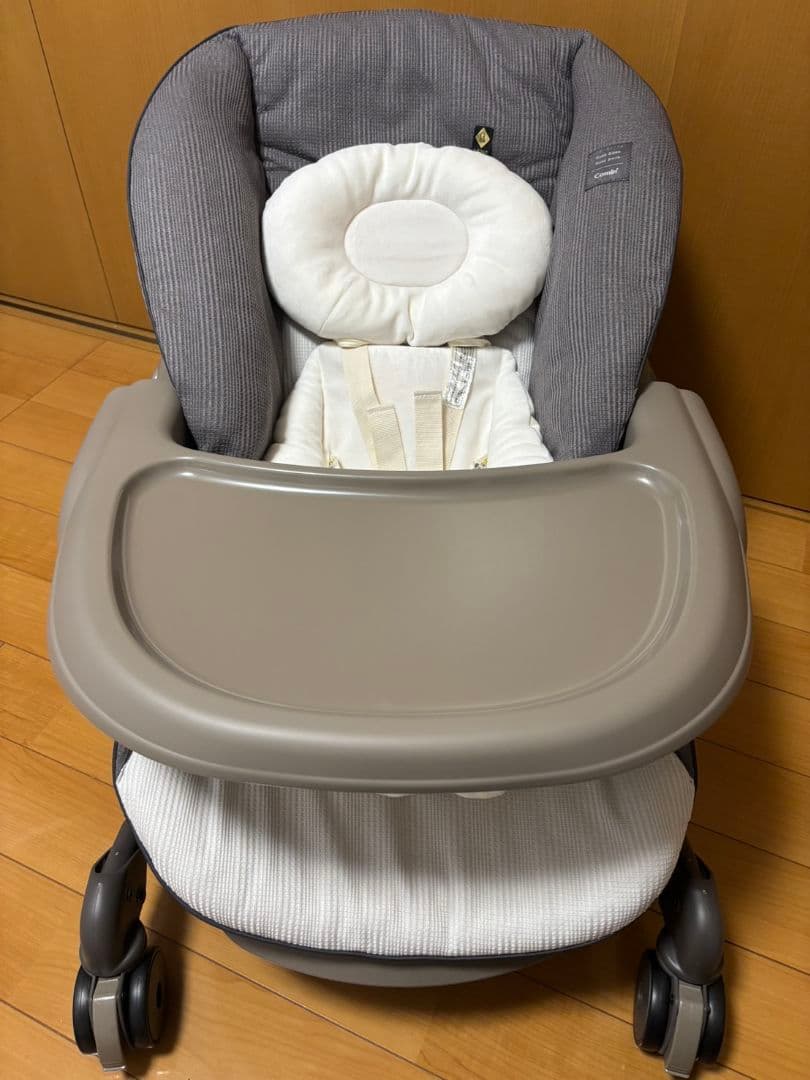 Combi ネムリラ AUTO SWING WING BEDi Long EG