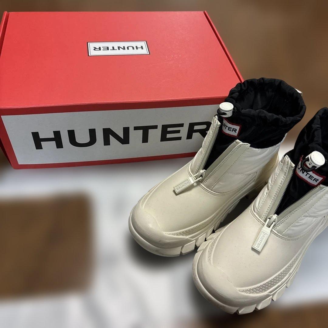 HUNTER 38イントレピッド ジップ アンクル パファー スノーブーツ