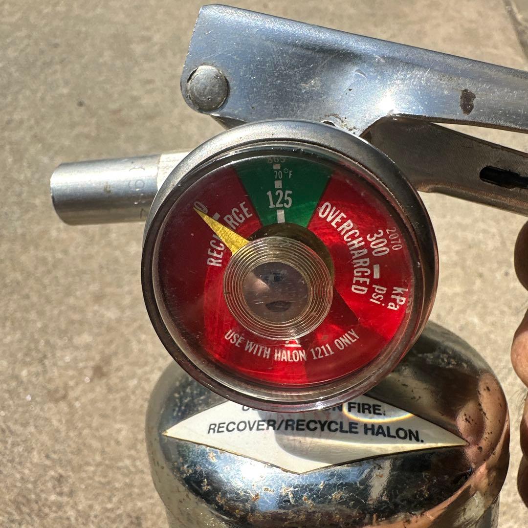 HALON 消火器　AMEREX 当時物　アメ車　旧車　vw 世田谷ベース