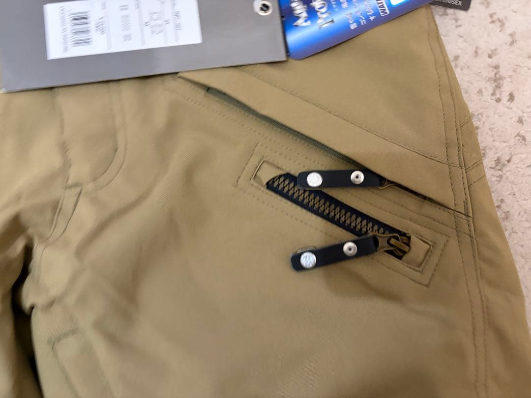 【新品未使用】スノーボードウェアセット Mサイズ(165cm-175cm)