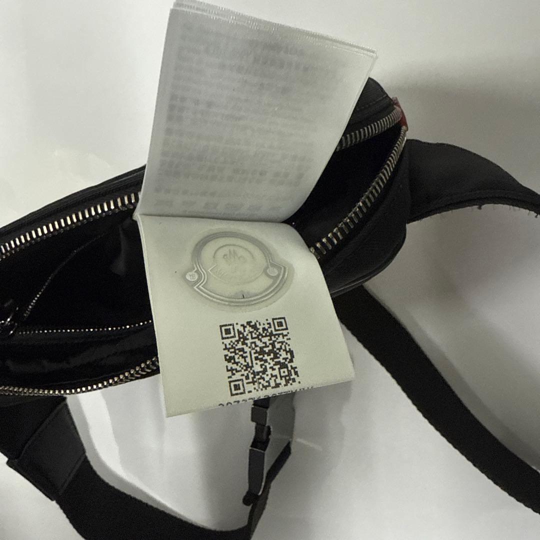 良品　MONCLER ボディバッグ ブラック