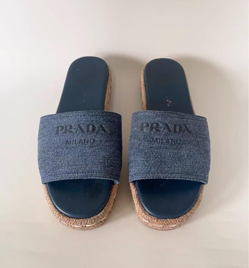 美品 プラダPRADA ダークブルー スライドサンダル