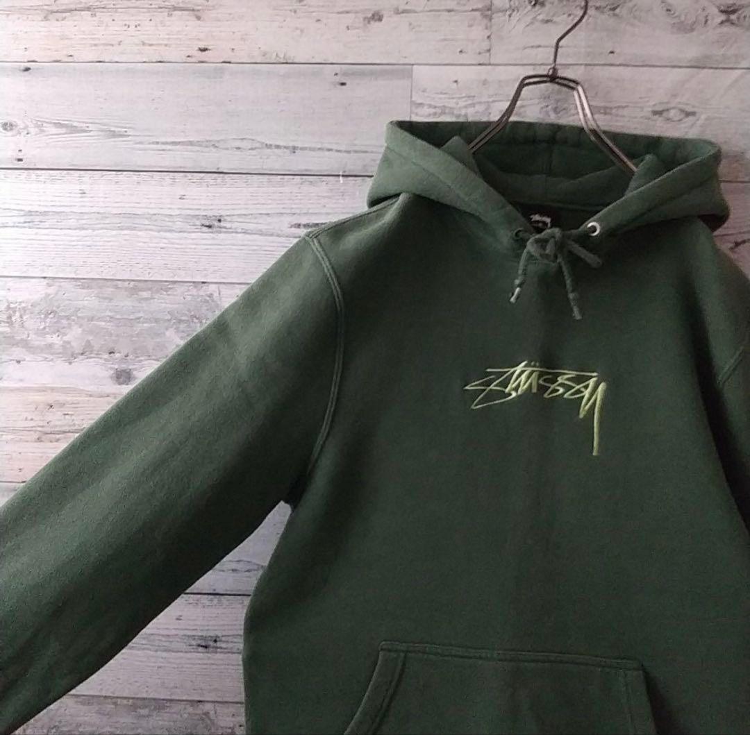 X*様 人気☆ステューシー 刺繍 センターロゴ ショーンフォント パーカー M