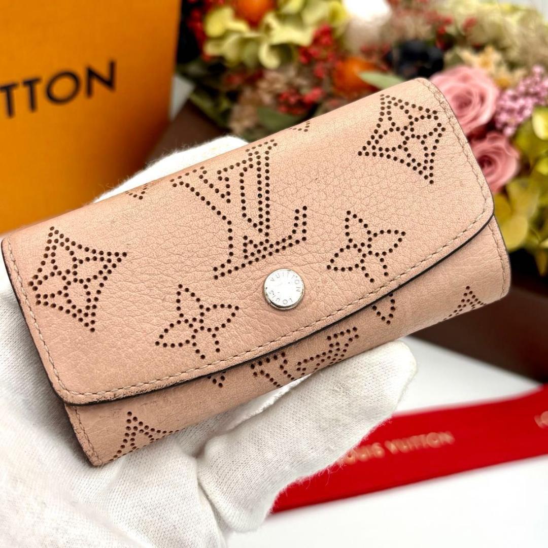 ルイヴィトン キーケース マヒナ ピンク ミュルティクレ 4 キーホルダー