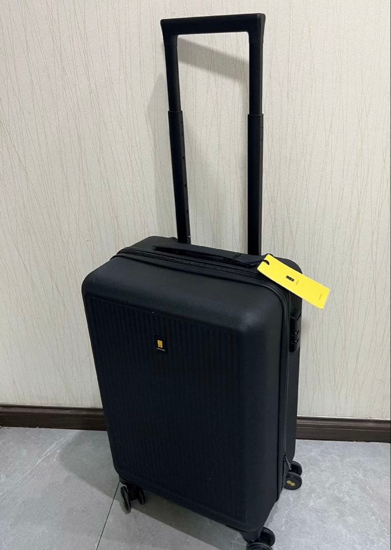 LEVEL8 ブラック ポリカーボネート スーツケース サイズ:S