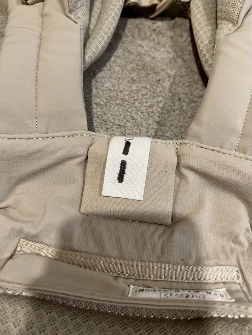 【大幅値下げ】エアバギー・ベビーキャリア ベーシックプラス　メッシュカバー