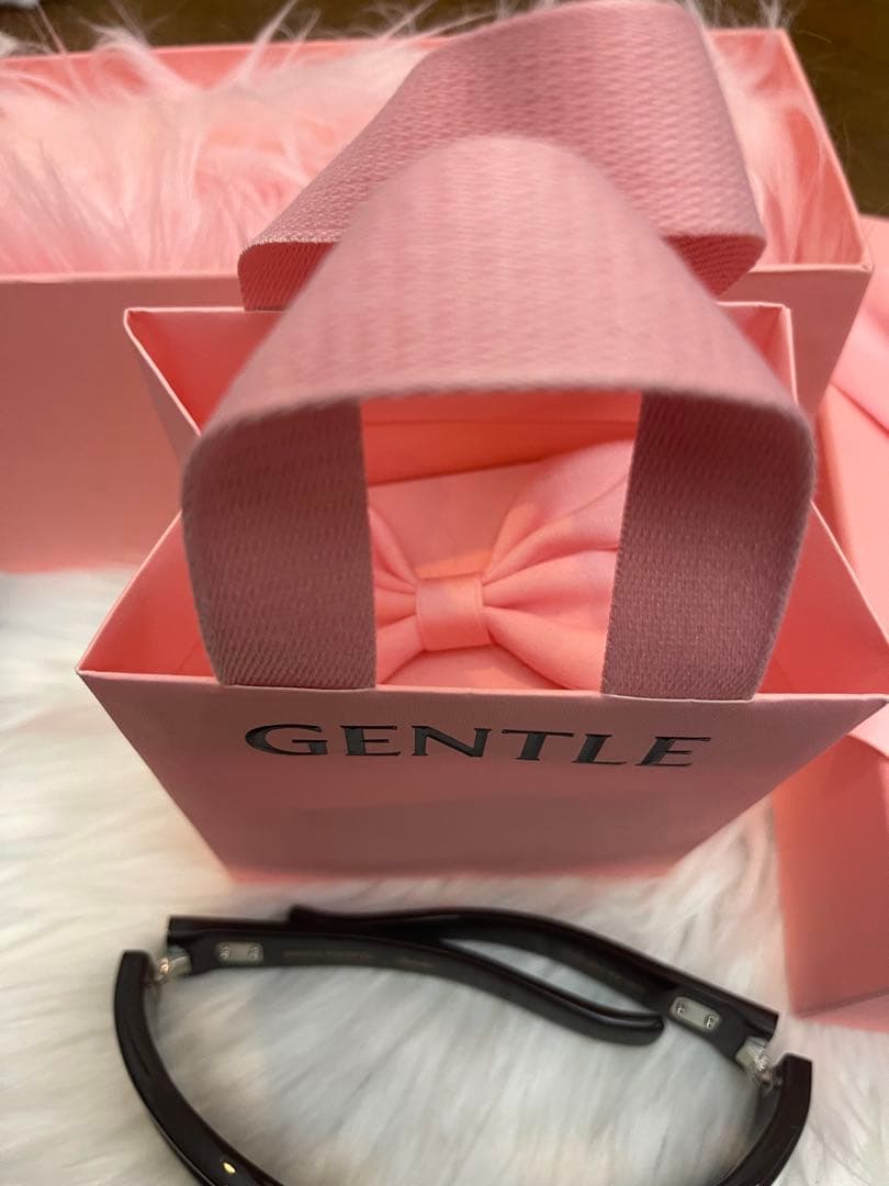 GENTLE MONSTER jennie BLACKPINK チャーム4個付！