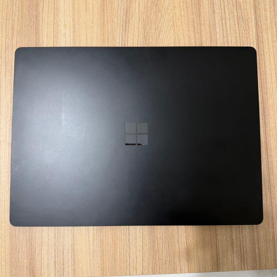 Microsoft Surface Laptop ブラック