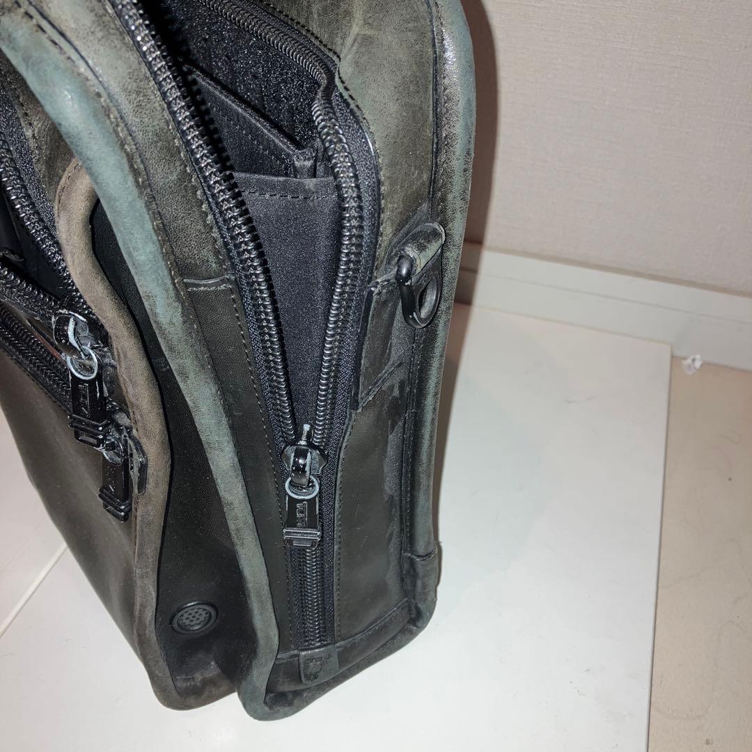 TUMI バッグ 黒　本革