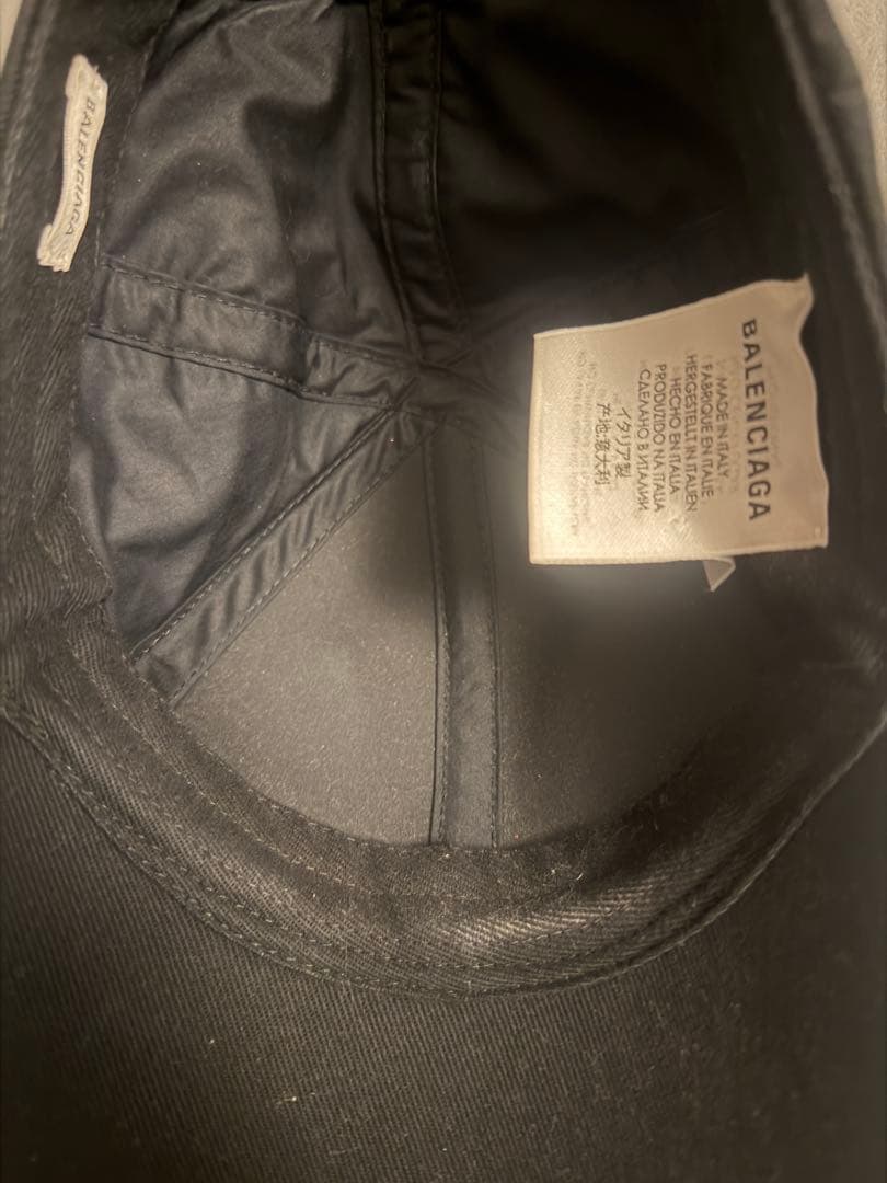 Bear.BALENCIAGA ブラック キャップ