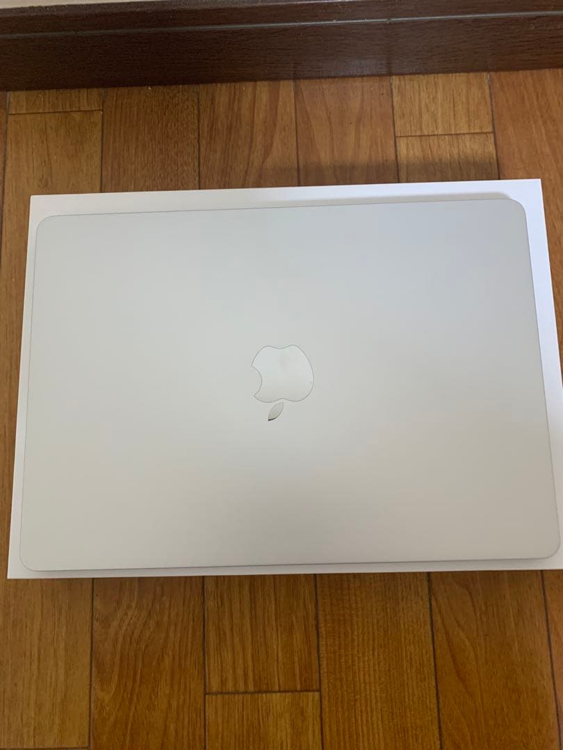 MacBook Air 2022 Apple M2チップ13 インチ