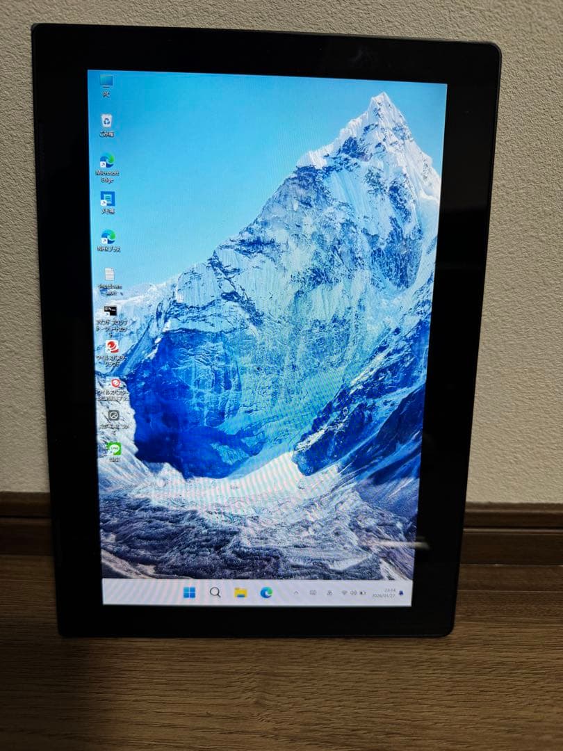 Lenovo 10.1インチ 2-in-1タブレット 本体