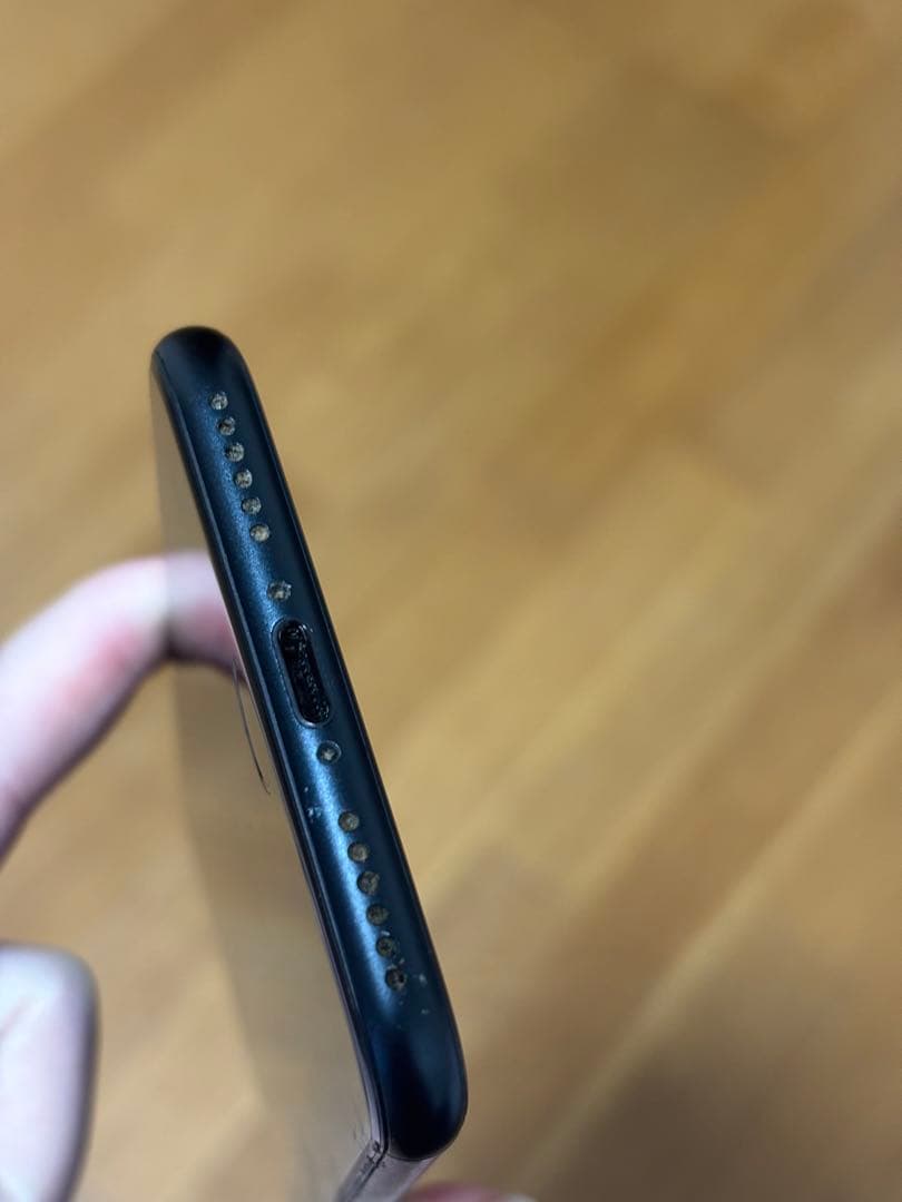 Apple iPhone SE2本体