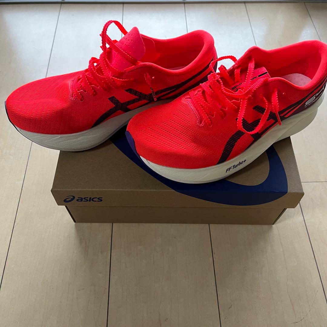 【美品】走行8キロASICS S4+YOGIRI 26.5