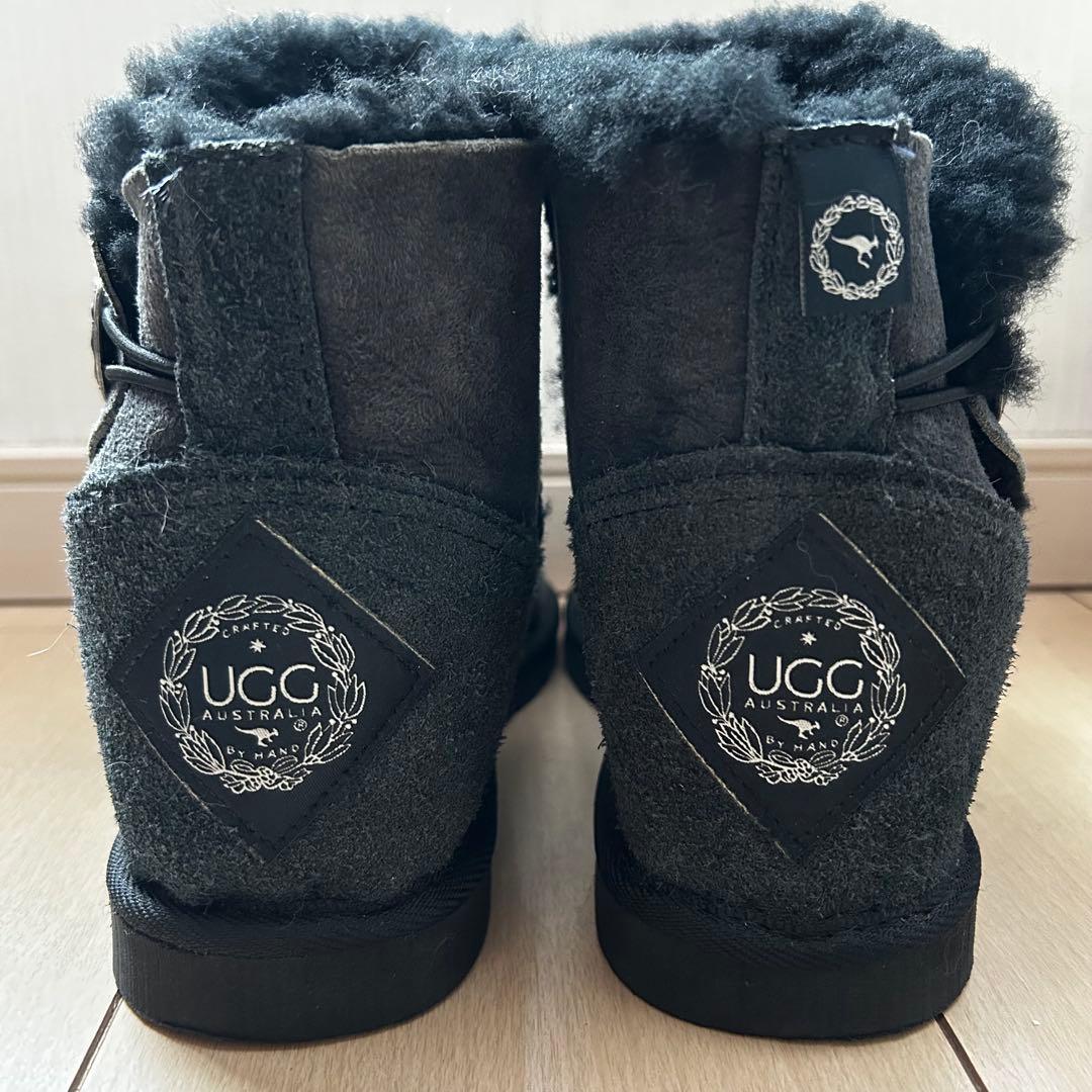 【美品】UGG 黒 ムートンブーツ