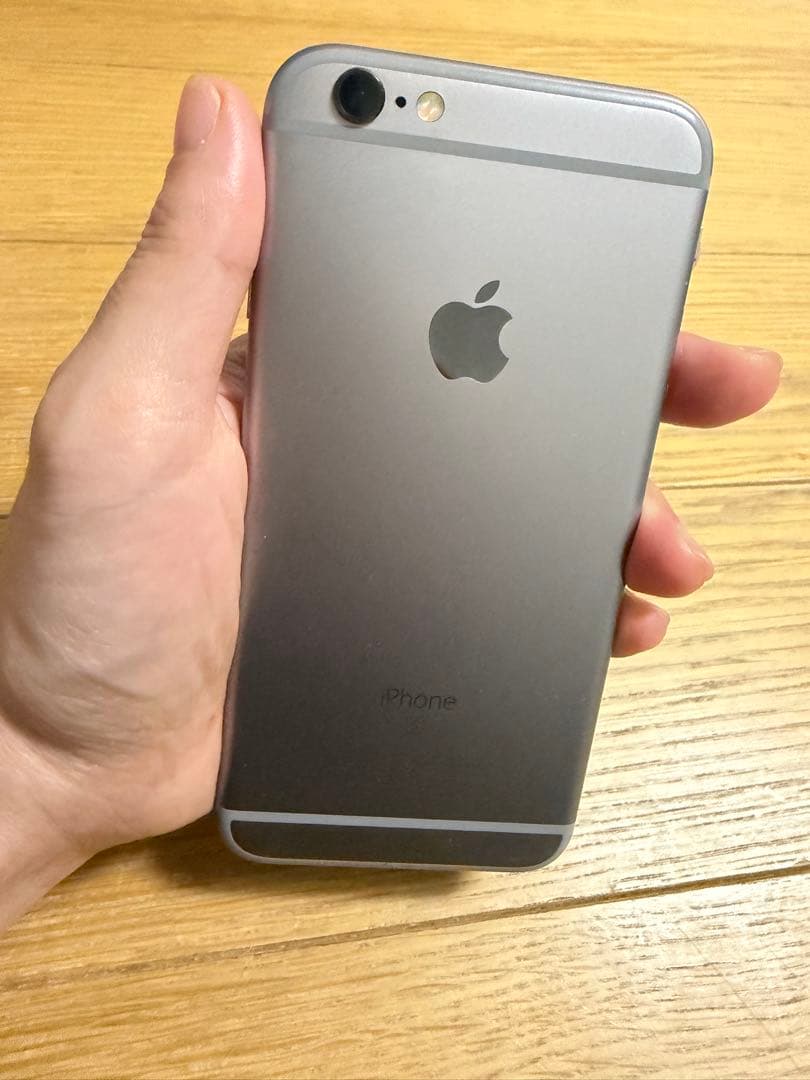 ☆極美品★Apple iPhone 6 64GB スペースグレー