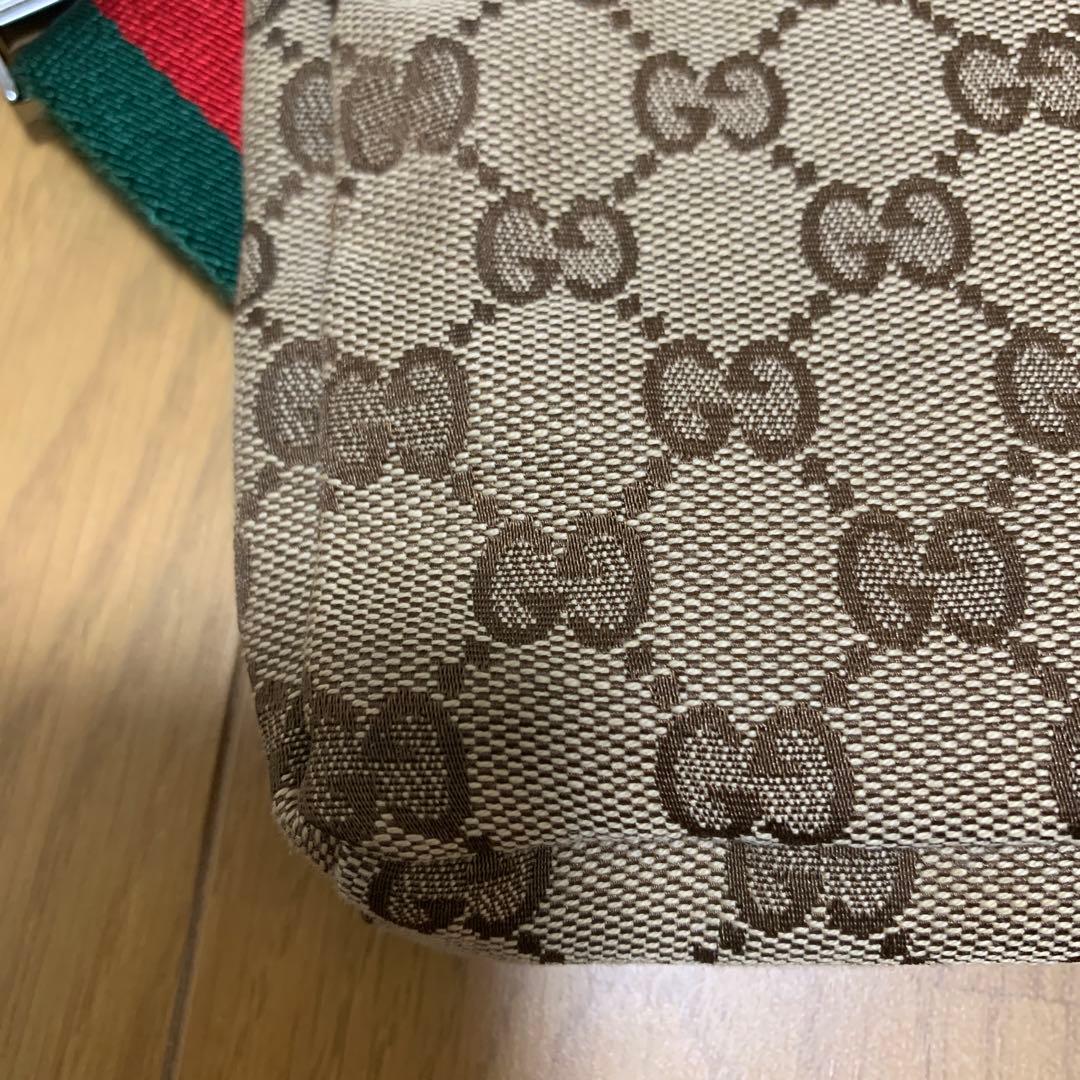 に*ん様 未使用に近い❤️GUCCI ボディバッグ キャンバス レザー