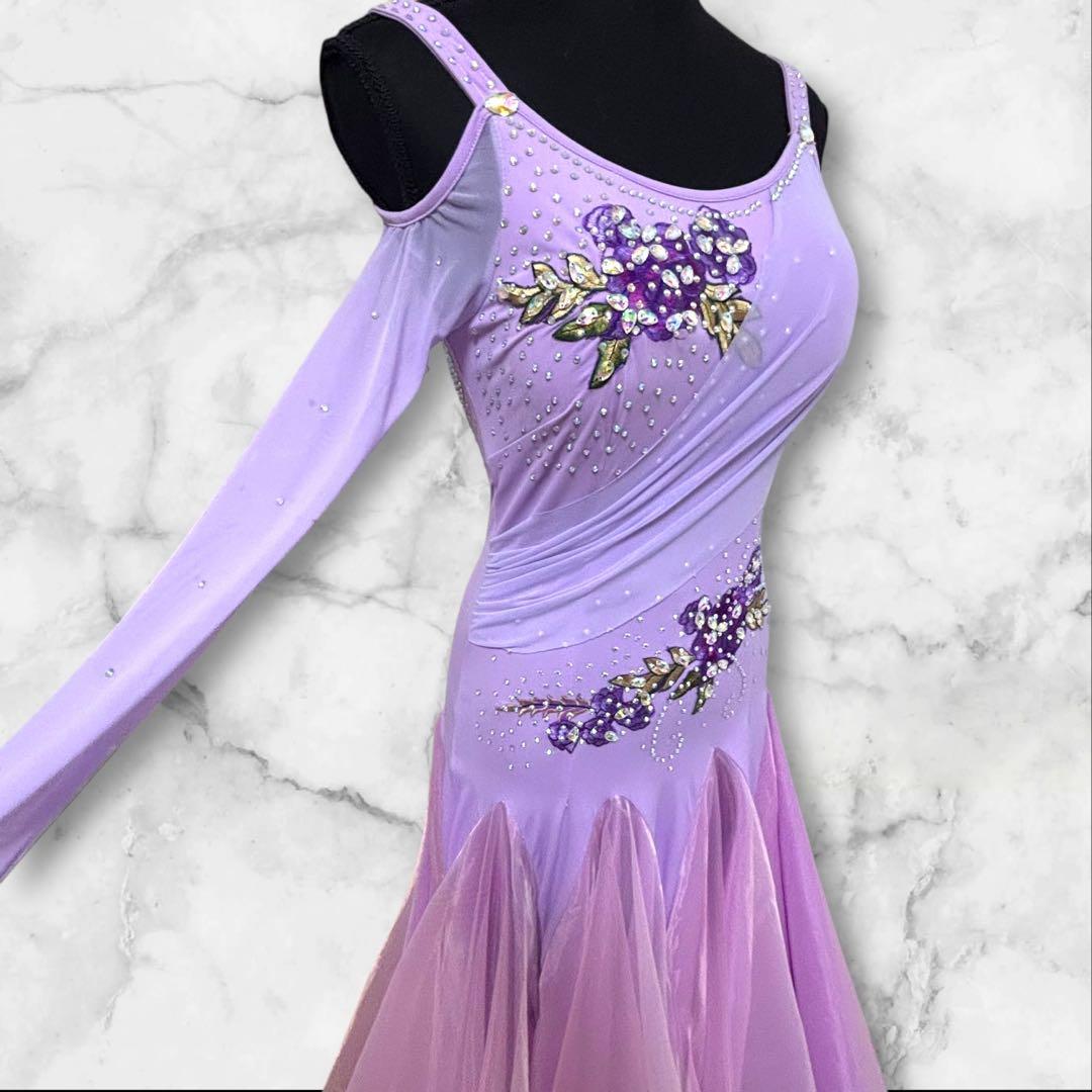 新品未使用品【タグ付き】社交　ダンスドレス キラキラ　スカート部分3枚仕立て