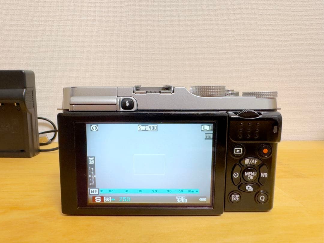 FUJIFILM X-A2 ミラーレスカメラ レンズ付き