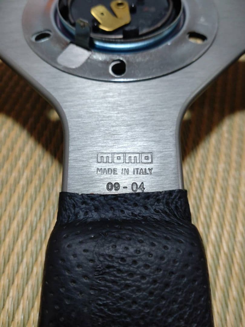 MOMO ステアリング　ファイター　約35mm