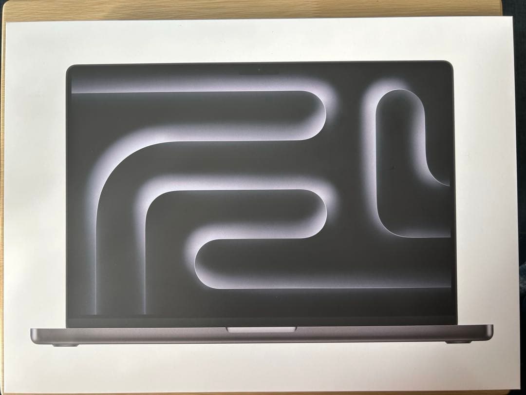 ◎美品◎【MacBook Pro M4max】16インチ128GB 4TB