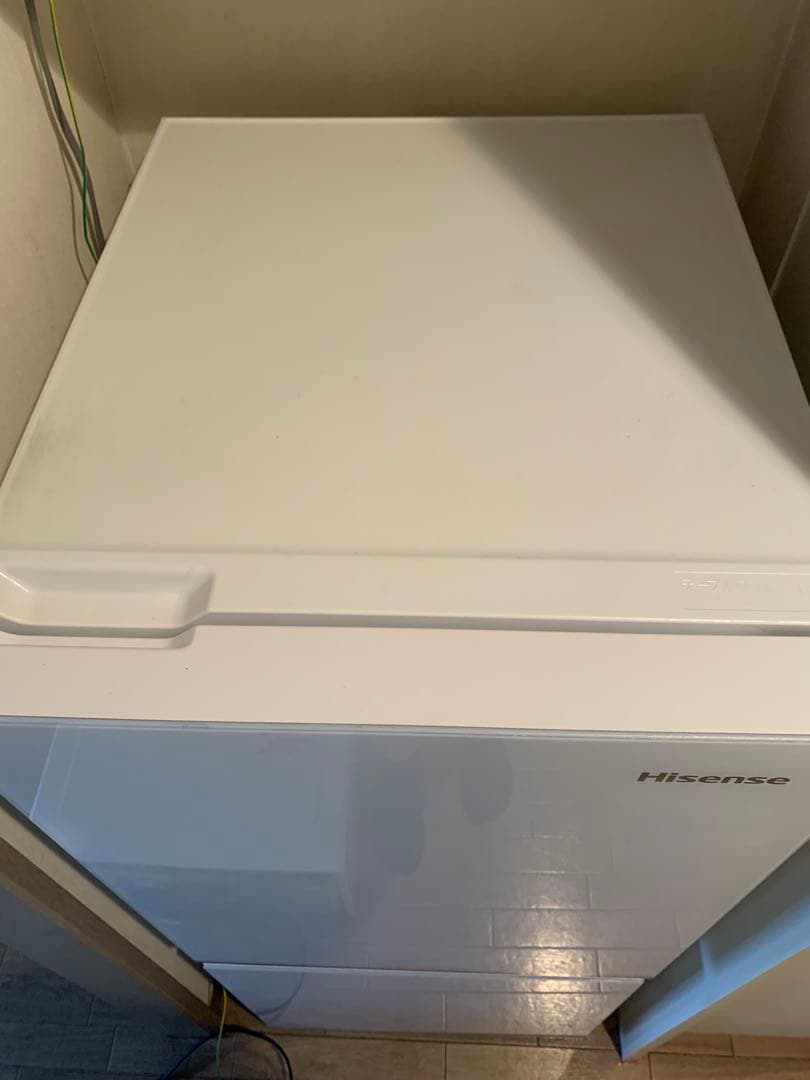 Hisense 冷蔵庫　2ドア　白　冷凍庫　HR-G13C-BR/W 135L