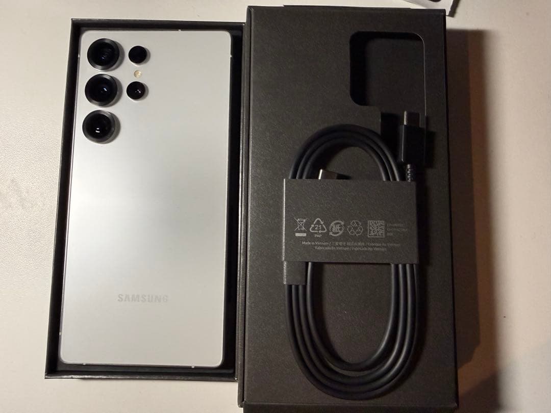 【超美品】Galaxy S25 Ultra 512GB シルバー（使用頻度極少）