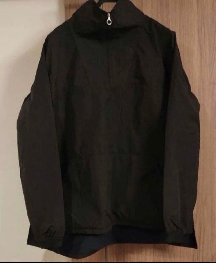 COMOLI 製品染ナイロンアノラック