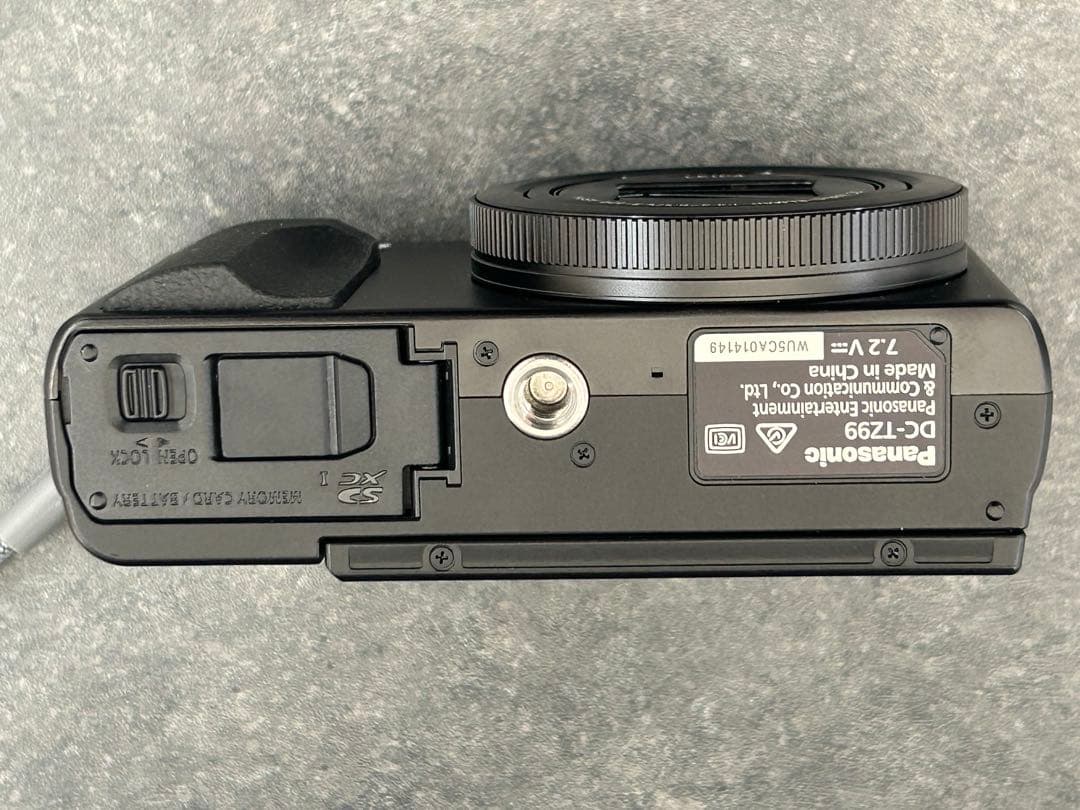 【美品・一度使用·バッテリー3個付】LUMIX TZ99ブラック