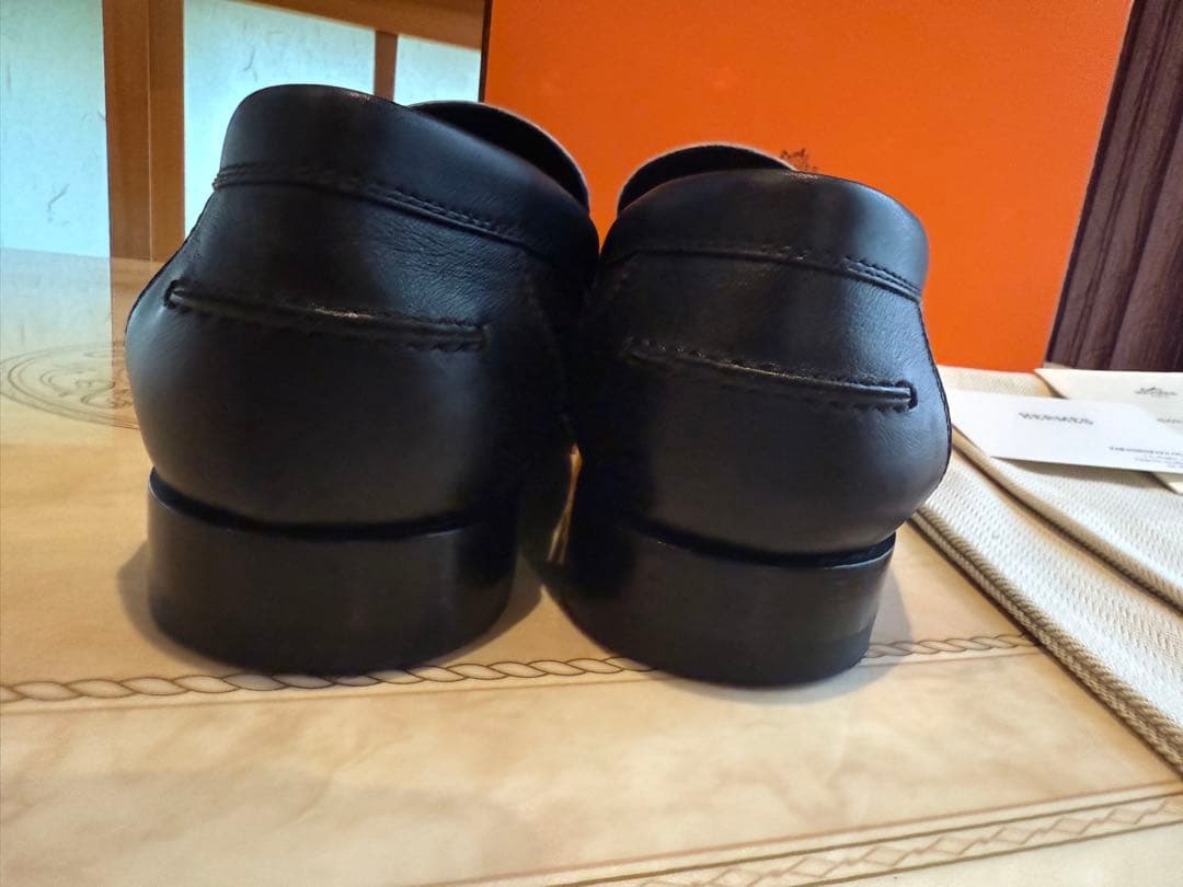 HERMES フリンジローファー ブラック・ホワイト