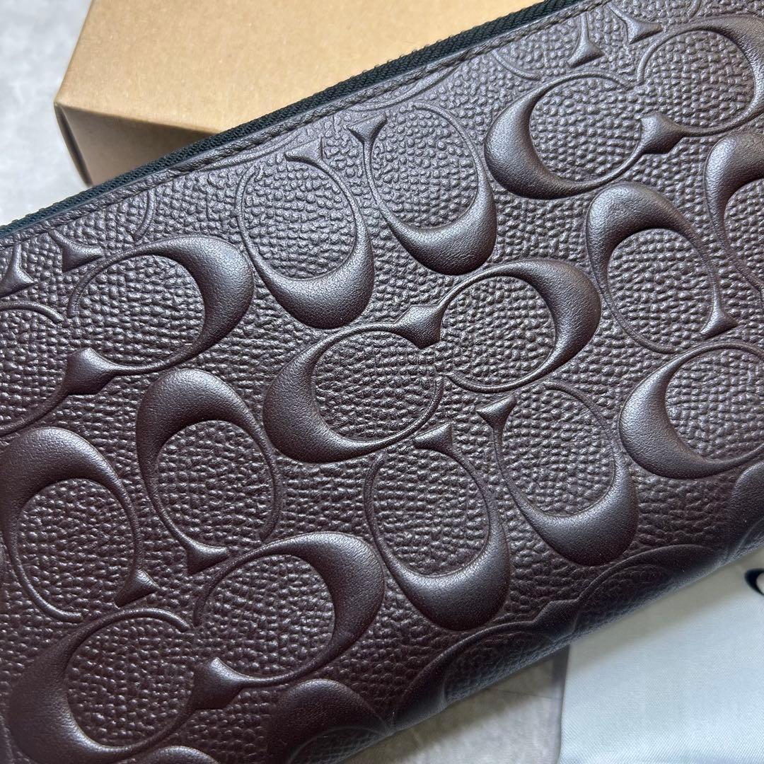 新品未使用 コーチ シグネチャー型押しエンボス レザー ブラウン 長財布