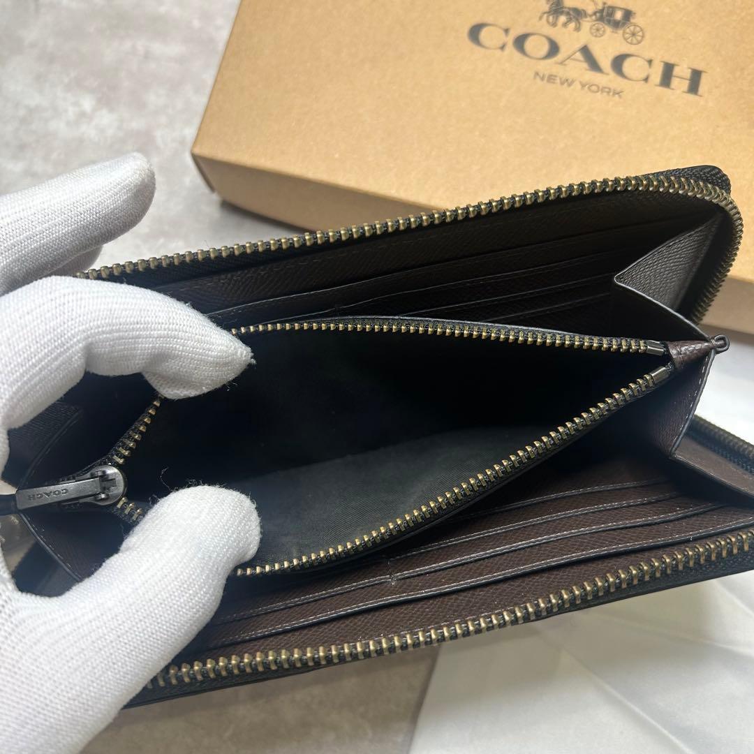 新品未使用 コーチ シグネチャー型押しエンボス レザー ブラウン 長財布