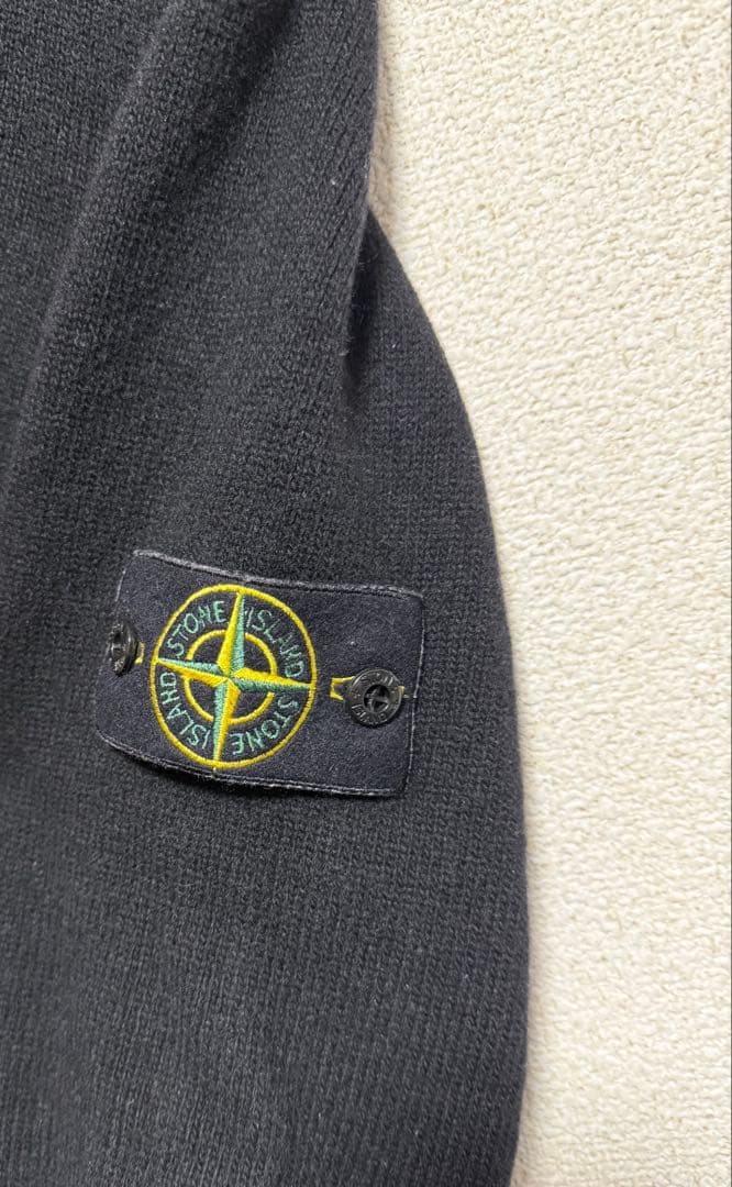 Stone  ブラック ニットセーター