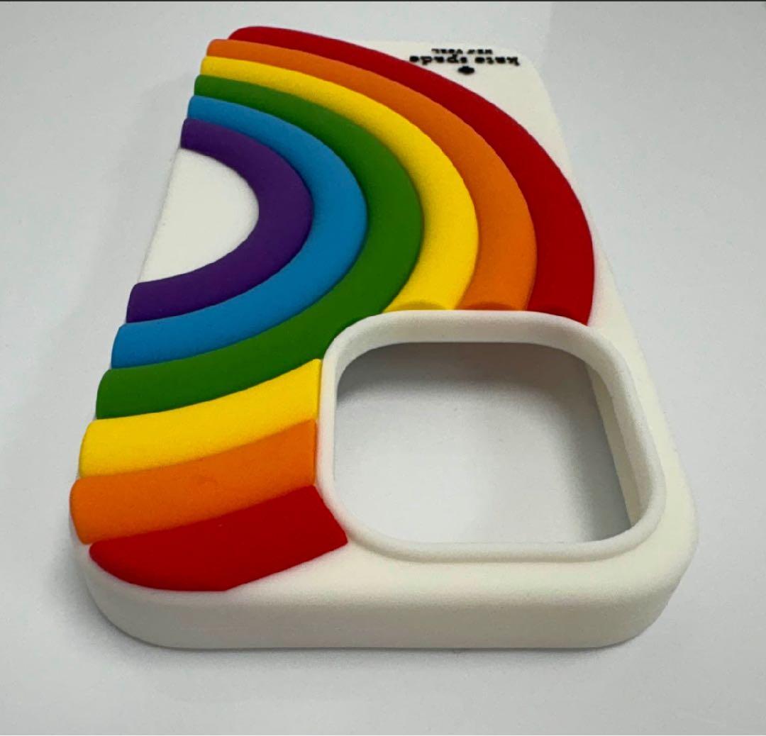 在庫わずか☘️正規品 ケイトスペードiPhone14Pro ケース 虹 レインボー