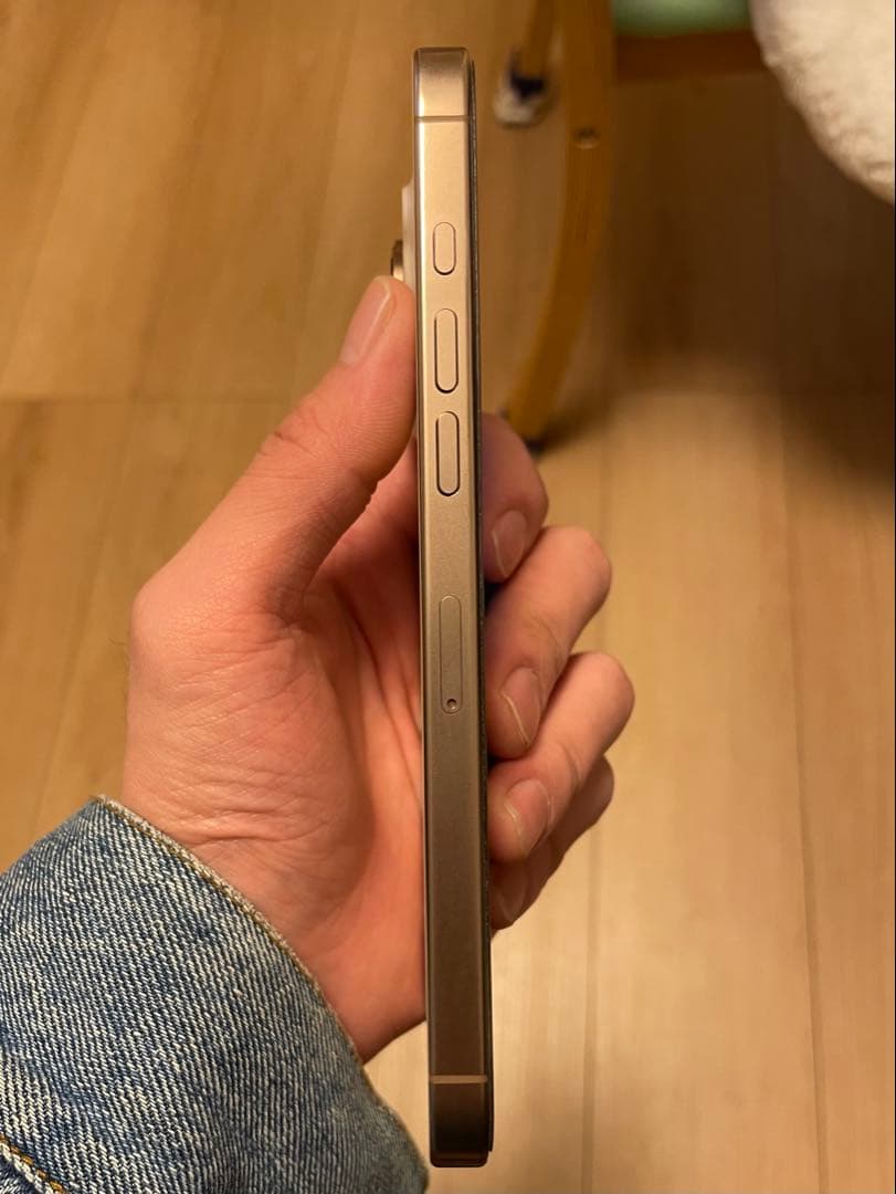 iPhone16Pro Max デザートチタニウム256GB SIMフリー