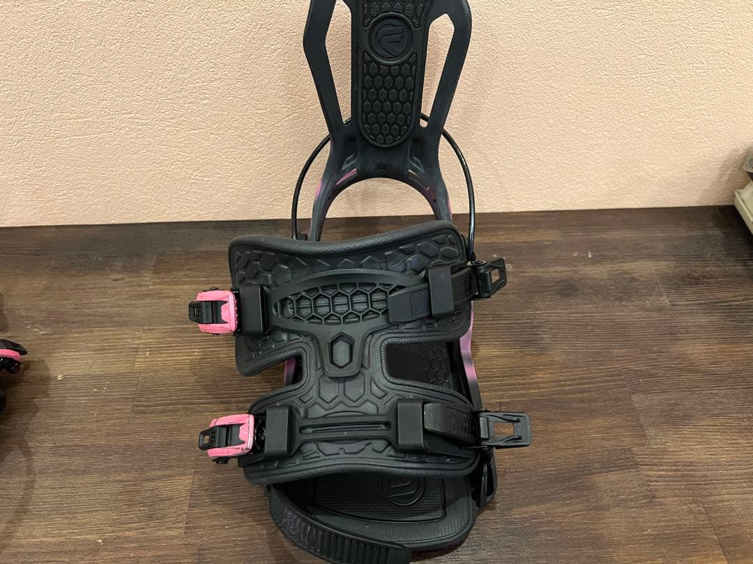 FLOW FENIX-PLUS スノーボードビンディング