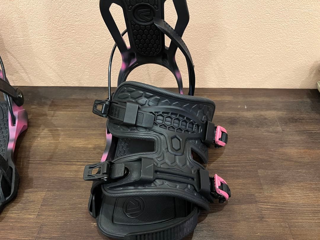 FLOW FENIX-PLUS スノーボードビンディング