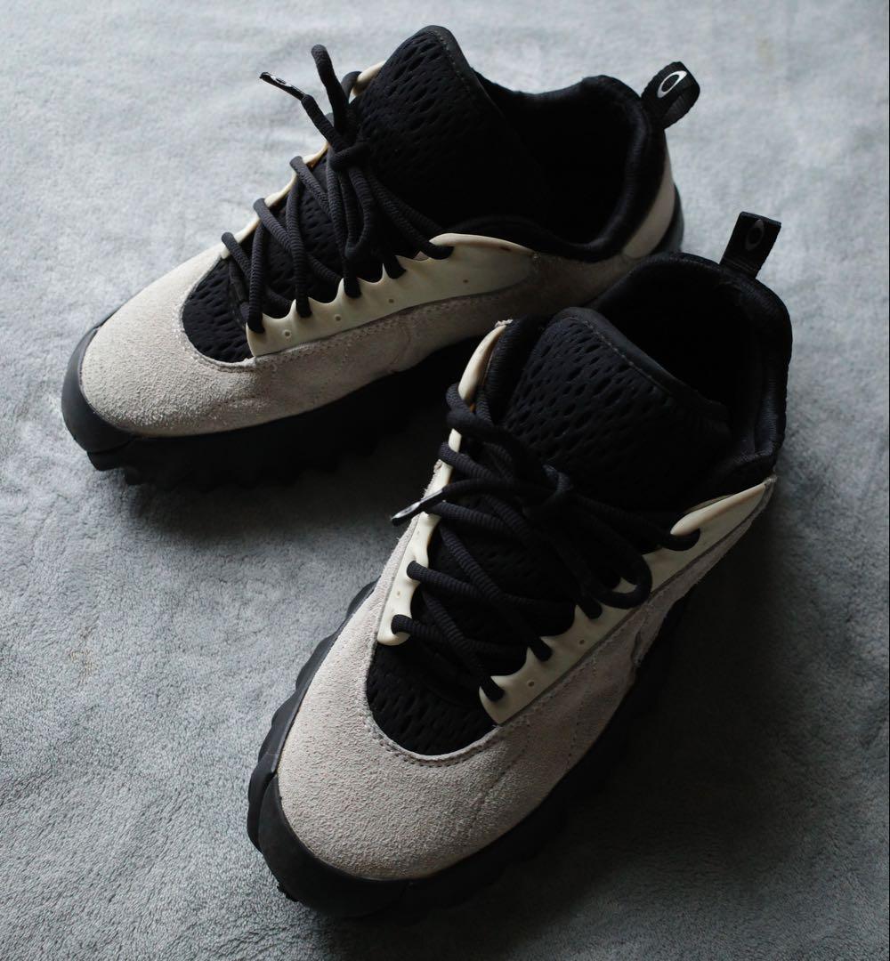 靴 OAKLEY BRAIN DEAD CHOPSAW IVORY