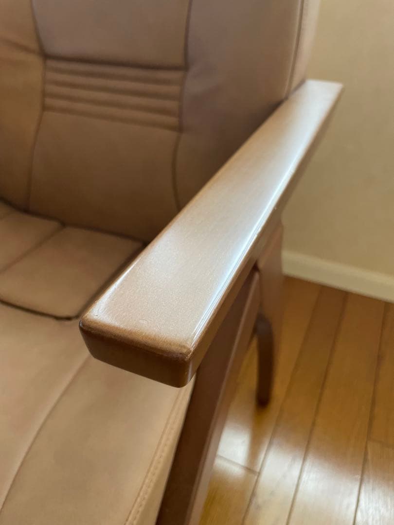 ポスチャーサポートチェア　アーモンド(レザータッチ)