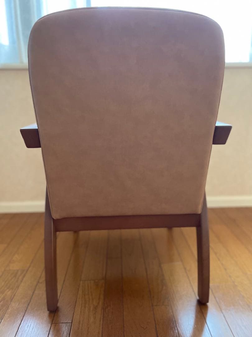 ポスチャーサポートチェア　アーモンド(レザータッチ)